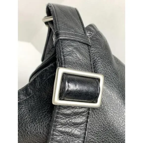 Levenger Black Large Leather Flap Messenger Commuter Bag P81 - Picture 8 of 15